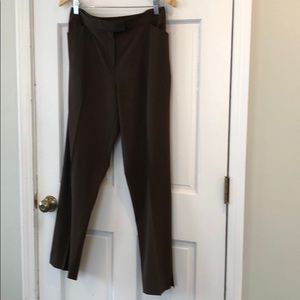 Trouser-cropped leg